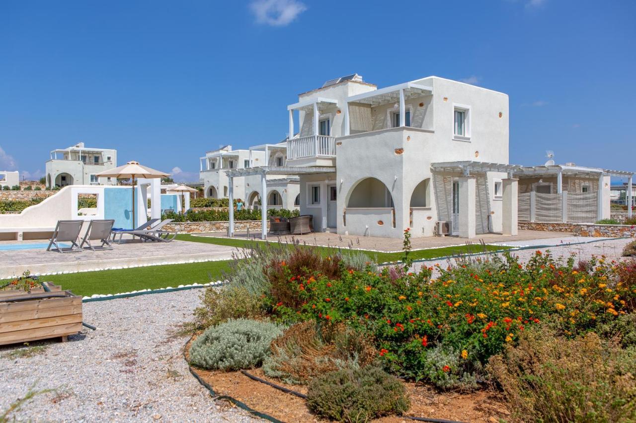 Sun And Moon Villas Pirgaki  Exteriör bild